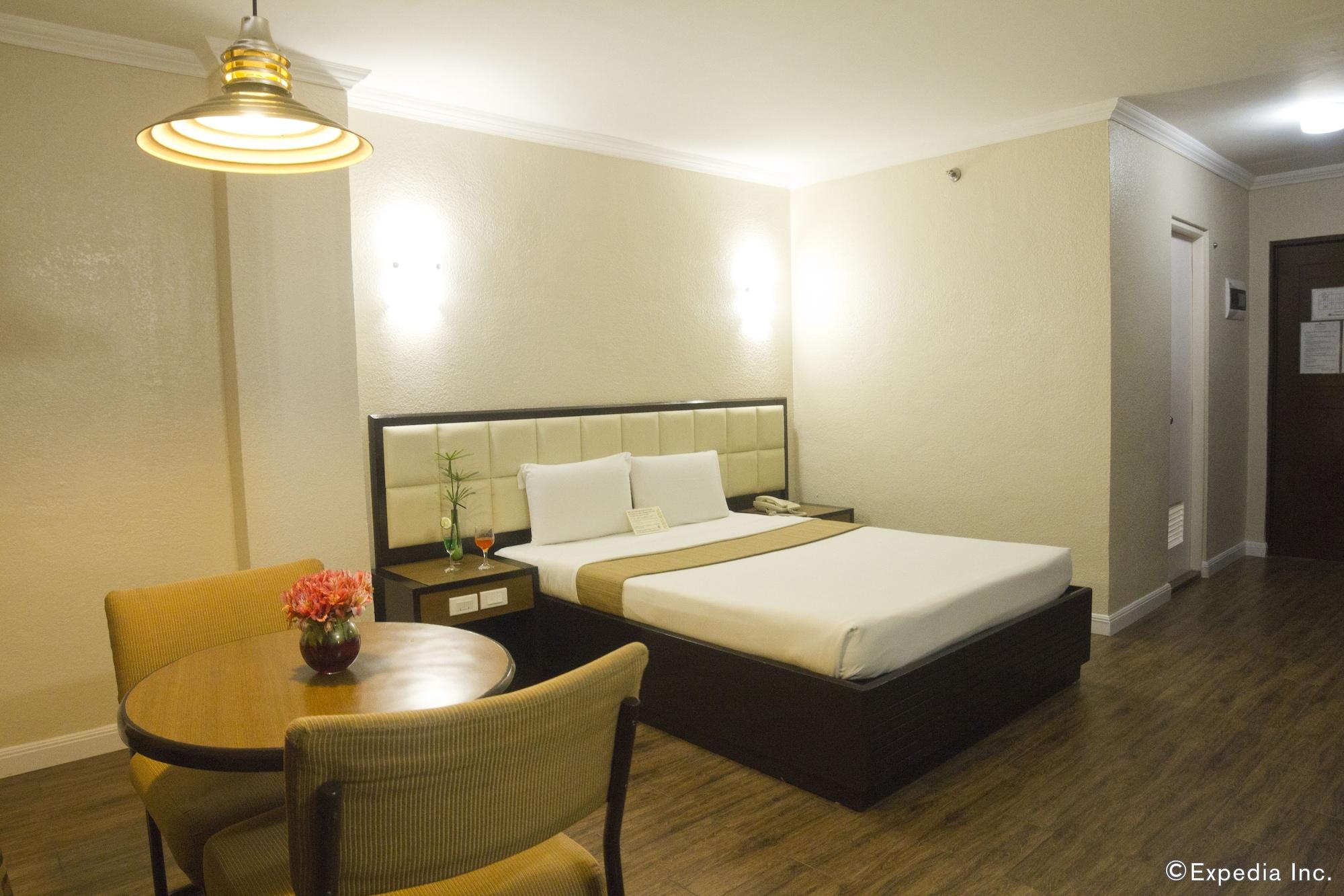 Rothman Hotel Manila Bagian luar foto